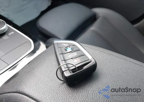 2021 BMW 228I Gran Coupe xDrive z USA, uszkodzony, nr VIN WBA73AK06M7G54247